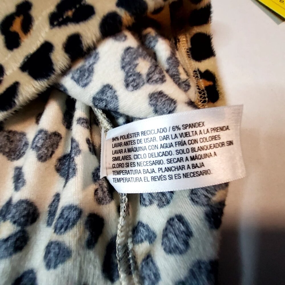 Cat And Jack Leopard Print Long Sleeve Stretchy Pajama Set For Women Size 8 - Picture 9 of 13